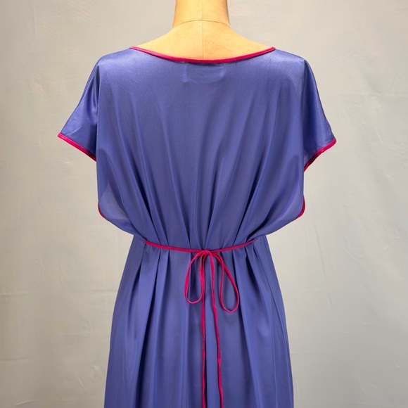 VINTAGE 80s silky nylon nightgown maxi long gown purple blue short sleeve floral - Picture 7 of 12